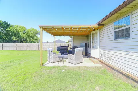 Exterior - 1209 Dillon Dr, Trumann, AR 72472 photo 6 of 10