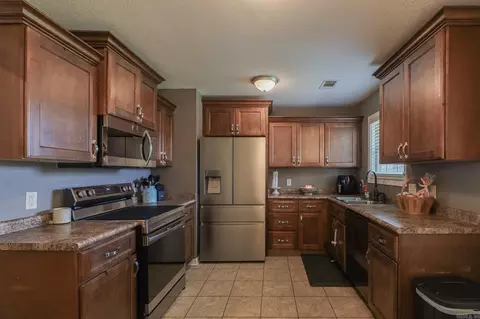 Kitchen - 1209 Dillon Dr, Trumann, AR 72472 photo 1 of 1