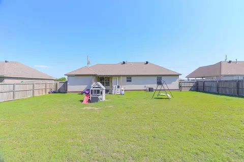 Exterior - 1209 Dillon Dr, Trumann, AR 72472 photo 8 of 10