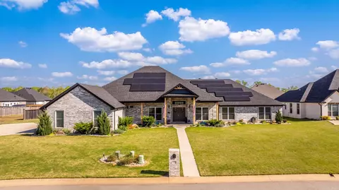77 Corniche Cv, Maumelle, AR 72113