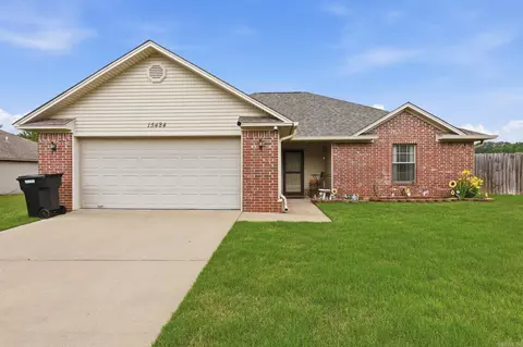 15484 Walnut Gln, Alexander, AR 72002