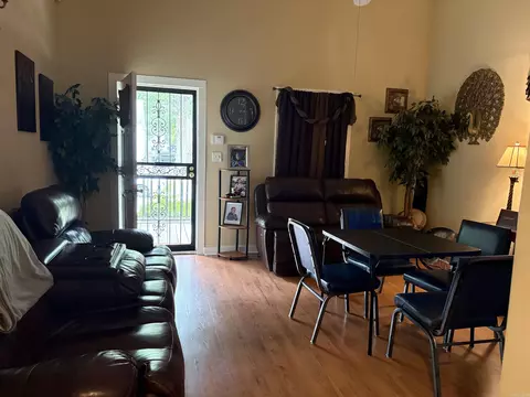 1705 Chestnut St, Pine Bluff, AR 71601 photo 2
