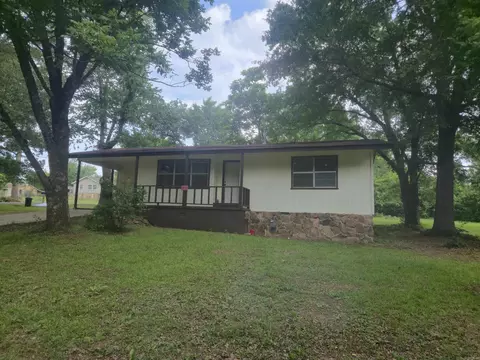 1214 W Maple St, Heber Springs, AR 72543