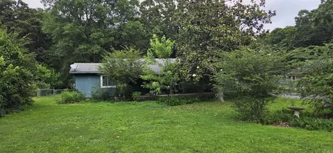 8916 Macarthur Dr, North Little Rock, AR 72118