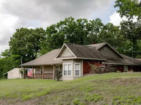 2263 Shouse Ford Rd, Amity, AR 71921