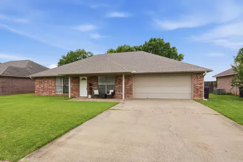 44 Blair Dr, Vilonia, AR 72173