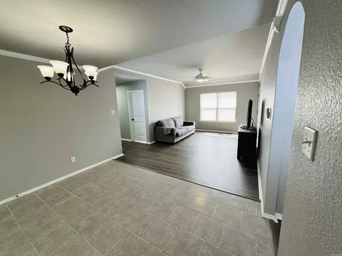 Living - 103 Sunflower Ln, Beebe, AR 72012 photo 2 of 4