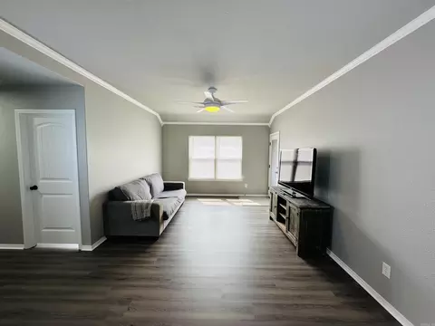 Living - 103 Sunflower Ln, Beebe, AR 72012 photo 4 of 4