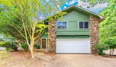 22 Point South Ct, Little Rock, AR 72211