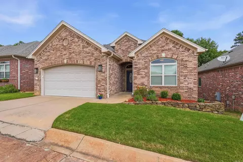 18 Pennsylvania Ct, Little Rock, AR 72223