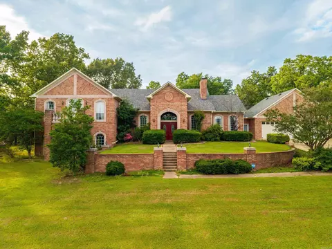 111 Silverwood Ter, Hot Springs National Park, AR 71913