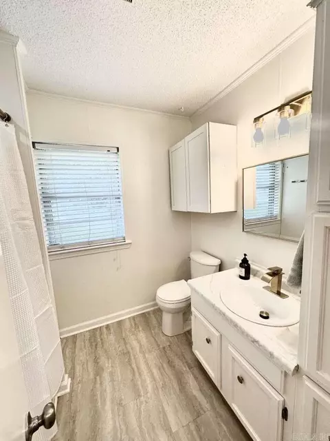 Bath - 2809 E Cleland Rd, Cabot, AR 72023 photo 2 of 2
