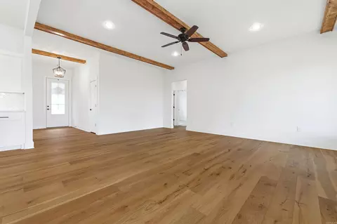 Living - 10634 Gunter Loop, Benton, AR 72019 photo 4 of 6