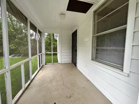 Exterior - 1807 W 27th Ave, Pine Bluff, AR 71603 photo 4 of 6