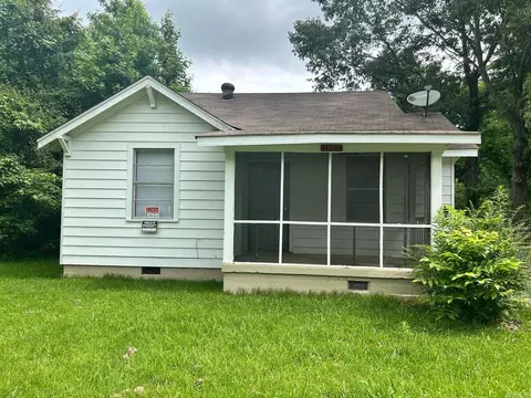 Exterior - 1807 W 27th Ave, Pine Bluff, AR 71603 photo 2 of 6