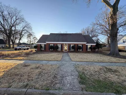 1701 Eastgate St, Blytheville, AR 72315