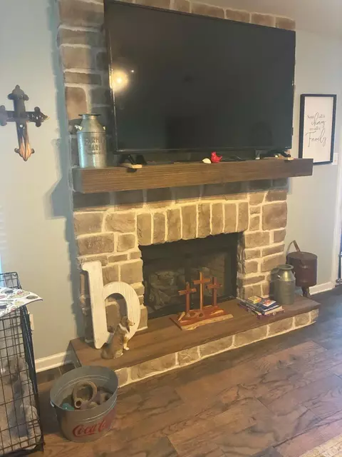 Living - 116 Prairie Dr, Beebe, AR 72012 photo 1 of 1