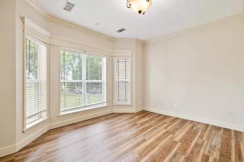 Living - 4223 Peeler Bend Rd, Benton, AR 72019 photo 1 of 8