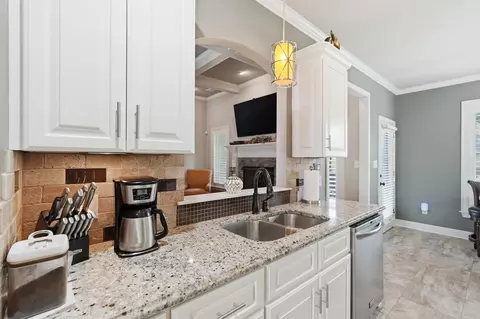 Kitchen - 3221 Robbins Dr, Bryant, AR 72022 photo 2 of 6