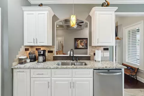 Kitchen - 3221 Robbins Dr, Bryant, AR 72022 photo 1 of 6
