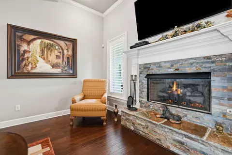 Living - 3221 Robbins Dr, Bryant, AR 72022 photo 4 of 4