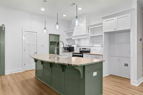 Kitchen - 624 Valhalla Dr, Edgemont, AR 72044 photo 1 of 2