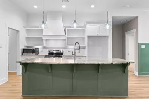 Kitchen - 624 Valhalla Dr, Edgemont, AR 72044 photo 2 of 2