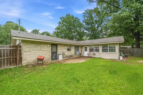Exterior - 1108 E Crayton St, Gurdon, AR 71743 photo 8 of 12
