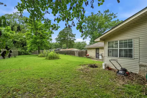 Exterior - 1108 E Crayton St, Gurdon, AR 71743 photo 10 of 12