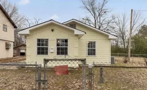 1406 Vine St, North Little Rock, AR 72114