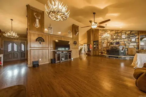 Living - 5415 Hwy 67, Haskell, AR 72015 photo 1 of 3