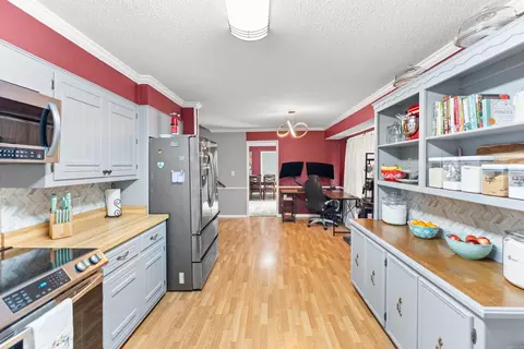 Kitchen - 40 Rosewood Dr, Beebe, AR 72012 photo 7 of 7