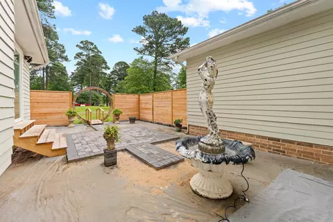 Exterior - 40 Rosewood Dr, Beebe, AR 72012 photo 4 of 8