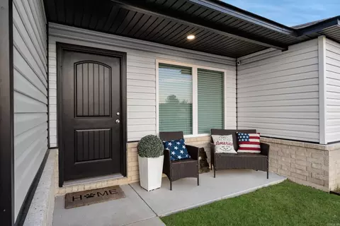 Exterior - 5049 Windflower Cv, Alexander, AR 72002 photo 4 of 6