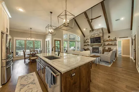Kitchen - 3100 York Ln, Conway, AR 72034 photo 4 of 5