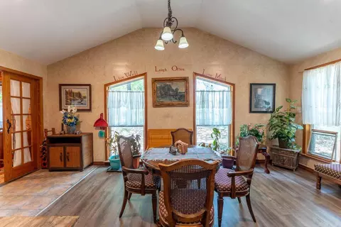 Dining - 75 County Road 7280, Caulfield, MO 65626 photo 2 of 2