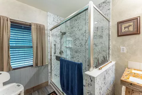 Bath - 75 County Road 7280, Caulfield, MO 65626 photo 4 of 4
