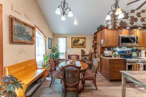 Dining - 75 County Road 7280, Caulfield, MO 65626 photo 1 of 2