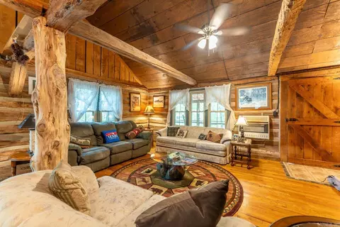 Living - 75 County Road 7280, Caulfield, MO 65626 photo 3 of 3