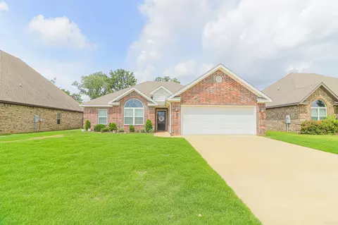 5615 Creekview Dr, Jonesboro, AR 72404
