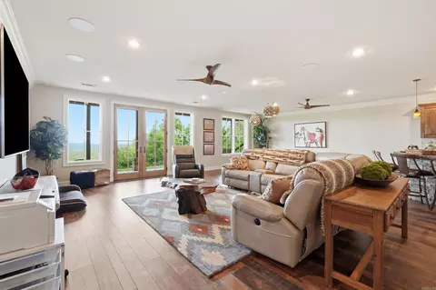 Living - 61 The Bluffs Dr, Edgemont, AR 72044 photo 1 of 4