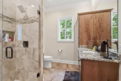Bath - 61 The Bluffs Dr, Edgemont, AR 72044 photo 1 of 3