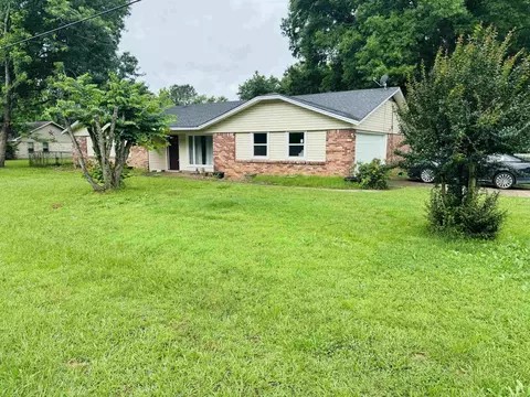 10 Quapaw Trl, Jacksonville, AR 72076