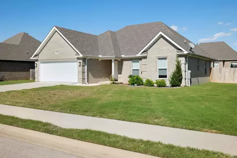 108 Delle Ln, Brookland, AR 72417