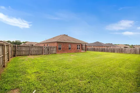 Exterior - 17 Stonehenge Dr, Cabot, AR 72023 photo 9 of 10