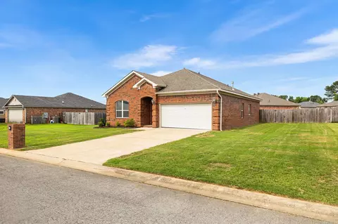 Exterior - 17 Stonehenge Dr, Cabot, AR 72023 photo 2 of 10