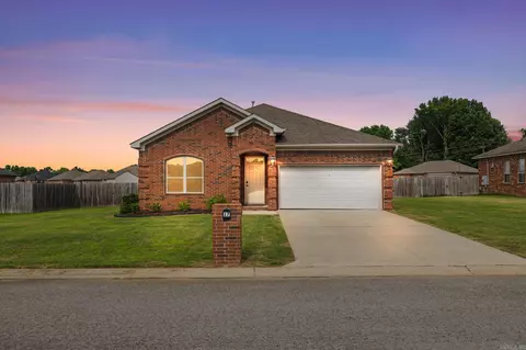 Exterior - 17 Stonehenge Dr, Cabot, AR 72023 photo 4 of 10