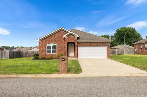17 Stonehenge Dr, Cabot, AR 72023