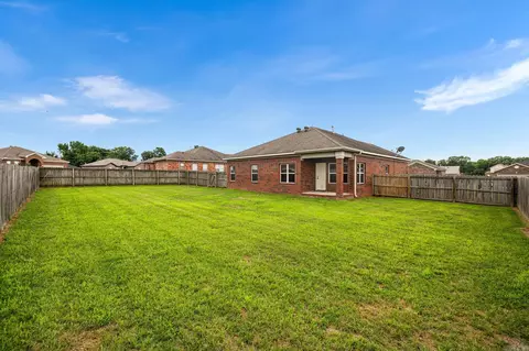 Exterior - 17 Stonehenge Dr, Cabot, AR 72023 photo 6 of 10