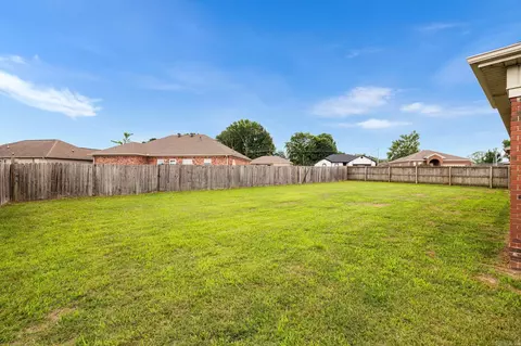 Exterior - 17 Stonehenge Dr, Cabot, AR 72023 photo 8 of 10